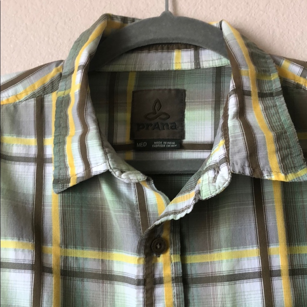 Prana plaid short sleeve button down shirt sz M - Picture 3 of 8